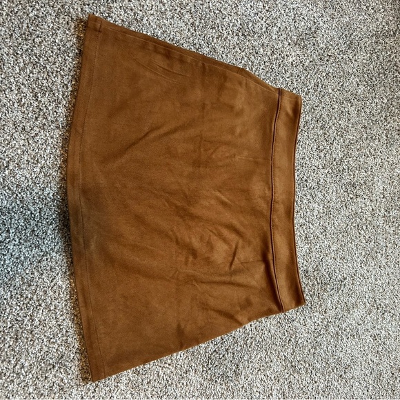 Forever 21 brown suede zipper skirt - Picture 3 of 3